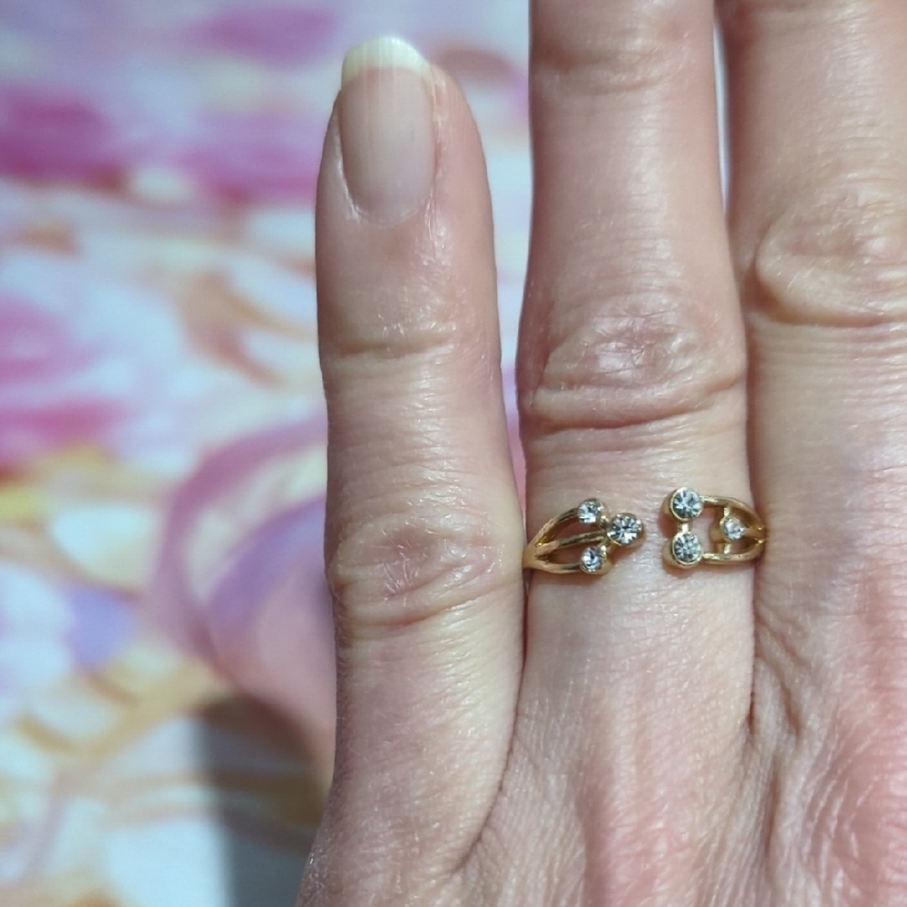 6/$15 Elegant Gold-Tone Toe Ring w/ Rhinestone Accents | Adjustable - Picture 9 of 10